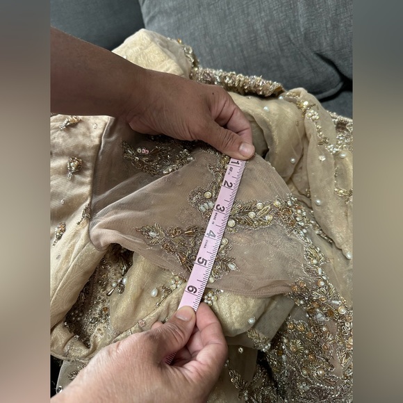 Pakistani/Indian Beautiful reception wedding bridal dress - Picture 17 of 17